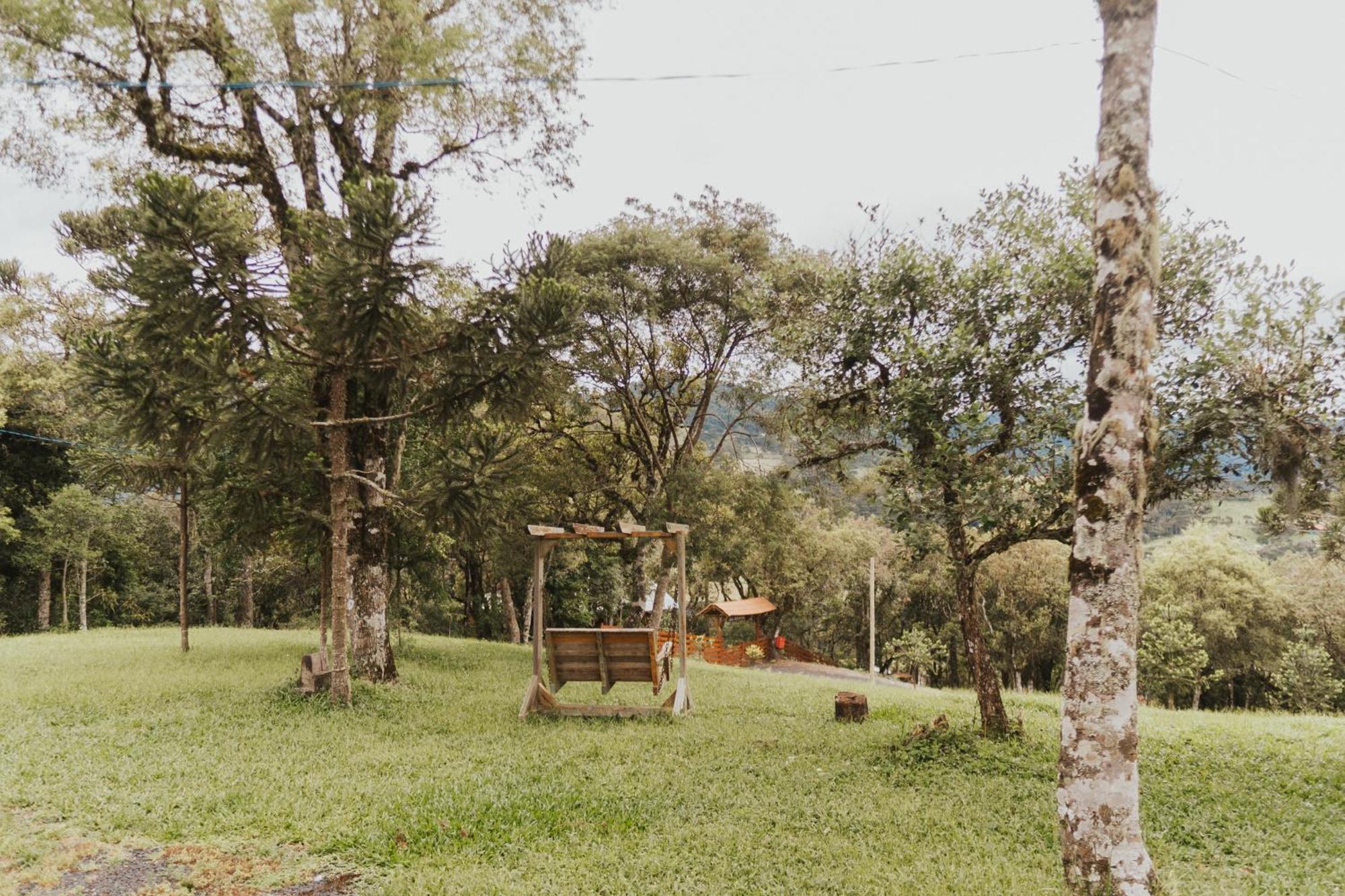 Pousada Recanto Do Lobo Chales Em Урубиси Экстерьер фото